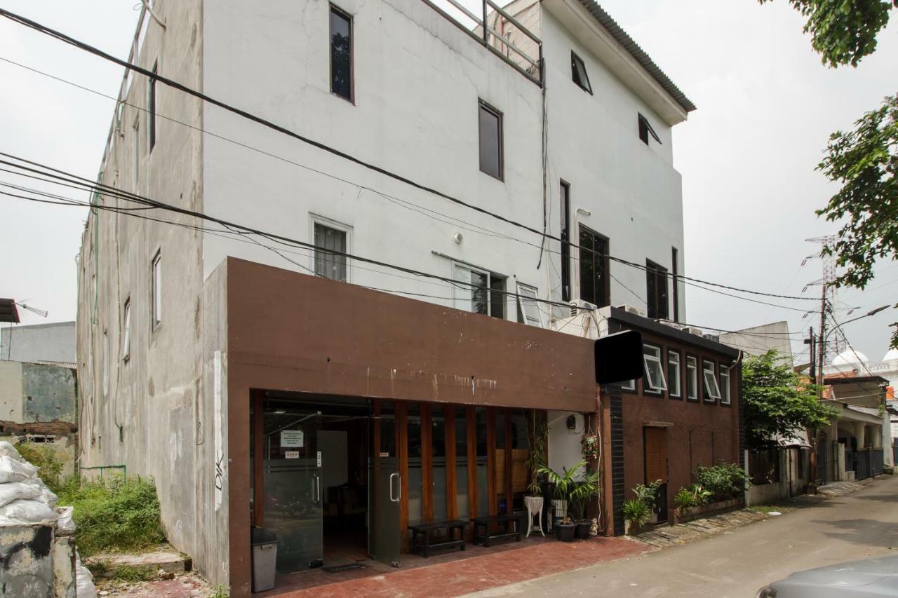 红多兹伊斯兰酒店@塔曼本东甘阿萨汉 雅加达 外观 照片
